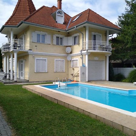 Bella Villa Apartmanhaz Zamárdi Exterior foto